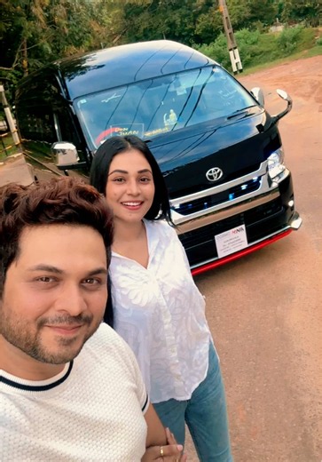 හීන සැබෑවී උඹට බැලුවාම ලැබෙන අසීමිත සතුට