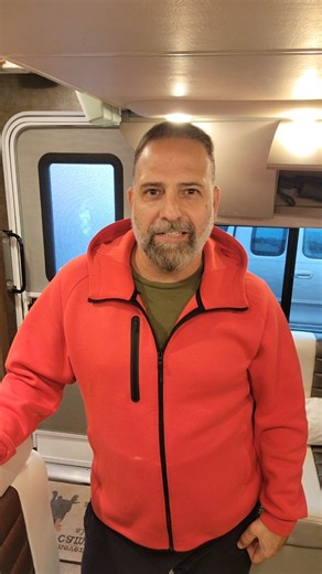 Try and open the #emergencyexit window in your #RV , all members of your party should know how to operate it #SafetyFirst . . #RVemergency #exitwindow #motorhomesafety #rvsafety #safetytips #RVlivingfulltime #motorhomeliving #itascaviva #winnebagotrend | Where RV Going