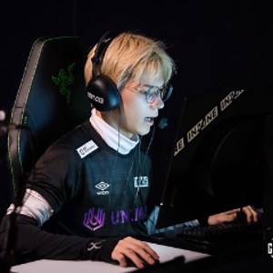 ピースだ - Live on Twitch