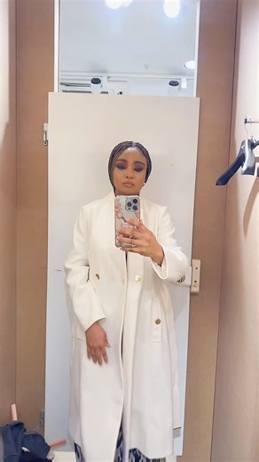 This White Coat Instantly Makes Any Outfit Look Expensive