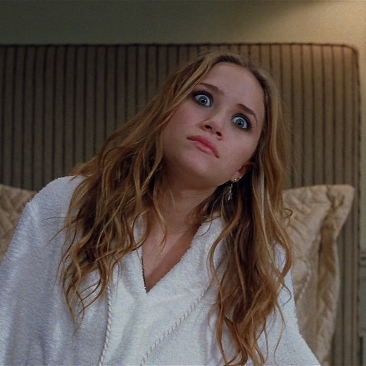 Bring on the noughties nostalgia with the Olsen twins. Mary-Kate and Ashley ( crazy little doggo, Reinaldo 🐩) have a wild trip. New York Minute, now streaming on Netflix UK/IE. | Netflix