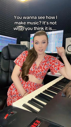 People call it a spaceship 😅🎵 #foryou #musicproducer #trending #logic #fyp