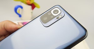 Redmi Note 10S unboxing: primul contact cu MIUI 12.5 pe un telefon cu veleităţi multimedia