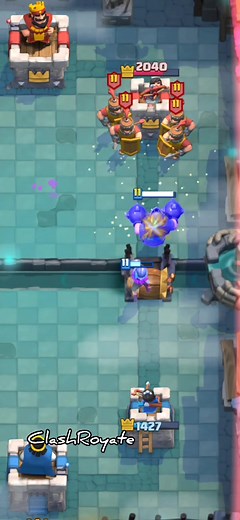 LO MÁS EXTRAÑO QUE ME HA PASADO EN CLASH ROYALE 🤷‍♂️ ERROR #videojuegos #clashroyalememes #clashroyalemoments #clashroyale #gamers