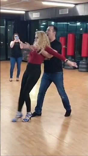 Tutorial rock and roll pasos básicos / #comobailar #profesionaldancer #rock #baile