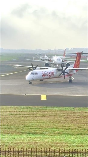 SpiceJet Bombardier Dash 8 Q400 Powerful Takeoff from Runway#shorts#viral#aviation#airport#spicejet