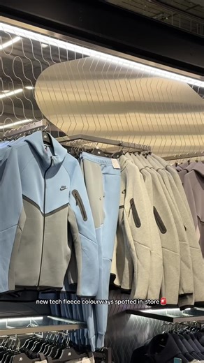 Unisex Tech Fleece Two-Piece Suit for Comfort and Warmth