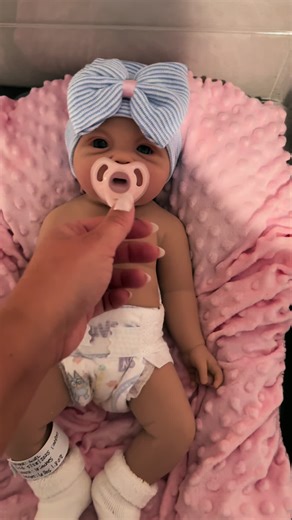 Leilani: La Nueva Muñeca de Luna Moon Nursery