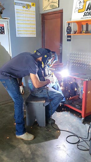 If you want to be the best then come train with the best. Samson's School of Welding 💪🏽👨🏽‍🏭