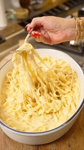 This Fettuccine Alfredo is just gorgeous.. just like my new TV Show on @primevideo have you watched the true story of this recipe on my TV show? Link in bio We tracked down Alfredo’s daughter and granddaughter to tell us all of his secrets!! Link in Bio to go to my tv series ;) | The Pasta Queen