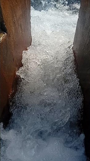 dynamo solar motor running full flow water