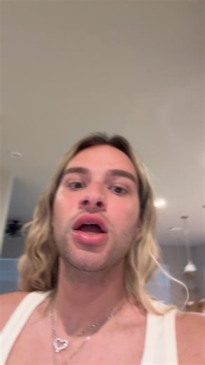 34K views · 2.3K reactions | I think she saw me peeking out the window #facebook #reels #florida #besties #bryanthediamond | Bryanthediamond | Facebook