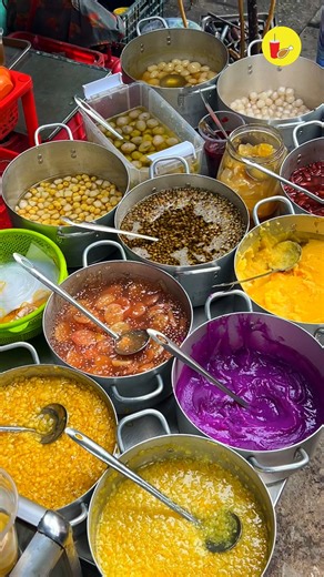 Dạo chợ Bà Chiểu ghé TIỆM CHÈ HUẾ KHÔNG TÊN chỉ 15k/ly ngon mê | Địa điểm ăn uống