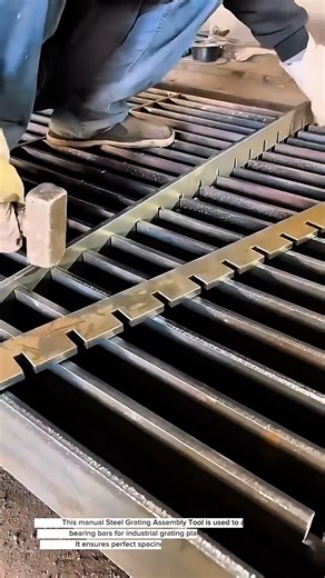 “Amazing Steel Grating Assembly Tool — Perfect Bar Alignment for Heavy-Duty Industrial Platforms!”