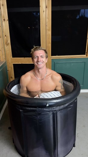 54 reactions | Ice bath keeping my beer cold. Small batch craft beer delivered to my house from breweries across the US #IceColdBeer #IceColdPeople #CraftBeer #IceBath #WorkHardPlayHard | Thee Keith Manecke | Facebook