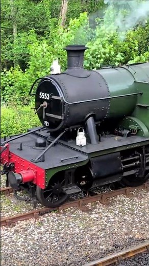 🚂 Prairie Tank 5552 Runs Round at Bodmin Parkway #railway #trains #shorts