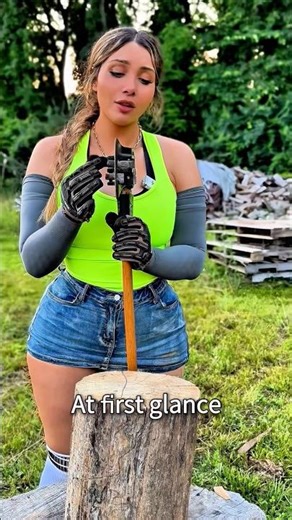 Axe with a special mechanism