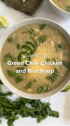 Creamy Green Chile Chicken and Rice Soup🍲🍚