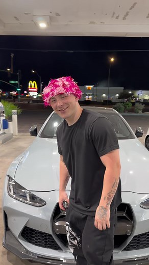 What the bird doing? 😭🔥 @Will @That.one.dawg🕷️ | bird