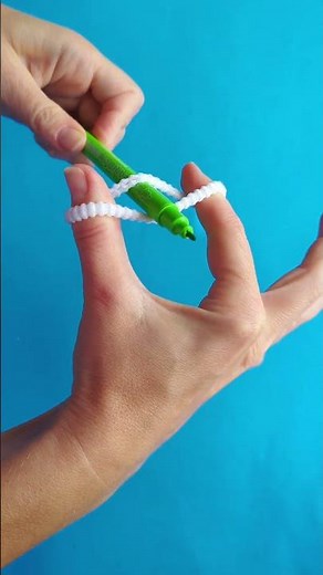 Mastering the Art of Pen Holding: A Fun Guide! ✍️