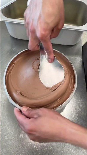 How We Make Chocolate Gelato in London 🍫