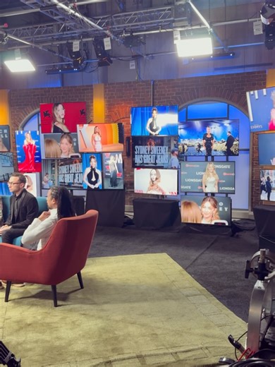 Charlie Neff on Instagram: "Falling for fall 💖"