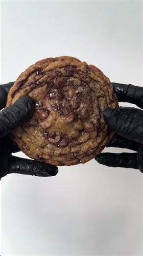 Chocolate Chip Cookie – Bakerie Marie 🍪 Cookie Break Short