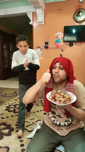 الام البخيلة والعنب 🍇😂