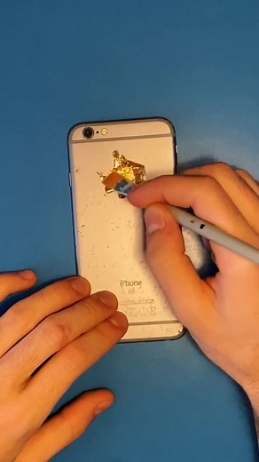 Ça vous plaît ce genre de custom ? :) #or #gold #apple #iphone #custom #goldenleaf #aesthetic #art #foryou #pourtoi