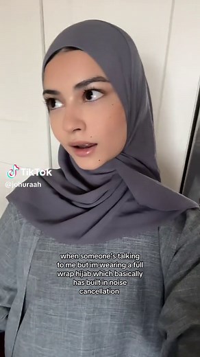 Mastering the Hijab: Fashion and Style Tips