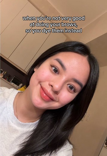 DIY Eyebrow Tinting: Achieve Perfectly Dyed Brows