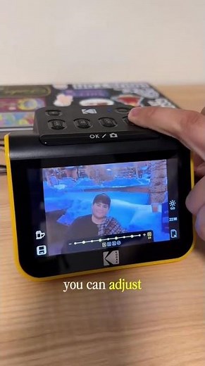 Fast scanning, converting slides into digital images in just one second