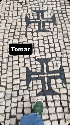 Tomar Portugal. So pretty! #azulejos #tiles #history #fashion #etsy | Átrio