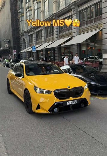 BMW M5 Specifications Showcase