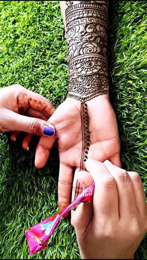 Stylish Mehndi Design 💕😍 Aesthetic & So Satisfying ✨ #shorts #mehndi #mehndidesign #viral #trending