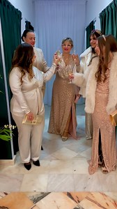 38K views · 683 reactions | Aquí os dejo momentos y tomas falsas del 2024!! FELIZ AÑO NUEVO 2025!! | NURIA Modas & Complementos | Facebook