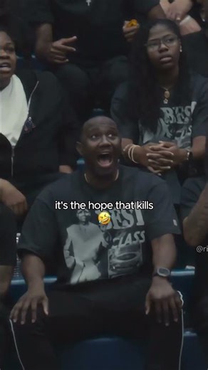 Their reactions are so funny 😭 #basketball