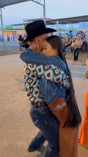 45K views · 10K reactions | Satevo>>> my favorite . . . #explore #explorepage #parati #bailes #baile #bailando #mexico #chihuahua #pasitosatevo #baileschingones #bailesperrones #dallas | el.guapetazo | Facebook