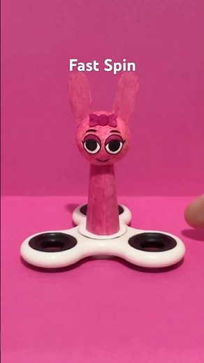 Sprunki Pinki On a Fidget Spinner! 🩷 | Spin Speed | #sprunki #pinki #fidgetspinner #spin #short
