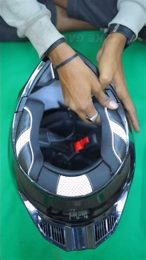 hot to install bluetooth in helmet 🪖#streelhead #axorhelmets #motovolgger #bluethoothspeaker #biker