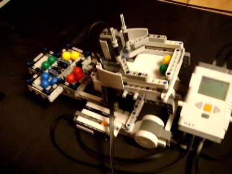 Lego Mindstorms NXT 2.0 Color Ball Sorting Robot