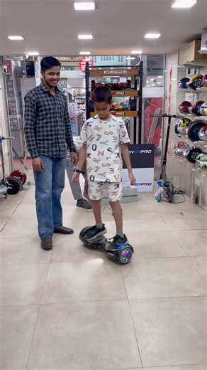 Hoverboard ride in store #hoverboard #skating #hoverbhai #hoverpro