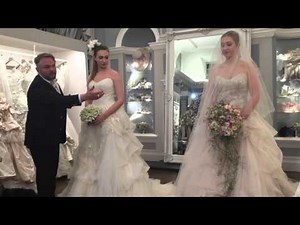 How to Hold a Bridal Bouquet