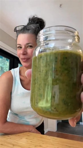 Salad Dressing recipe using Leftover Salad! 🥗. #salad #dressing #leftovers | Iléna Tovia