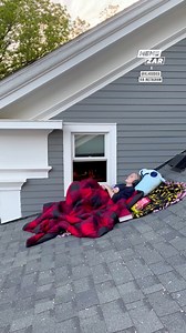 2.6M views · 43K reactions | All she needs is a projector and shes living life ️ | Memezar | Facebook