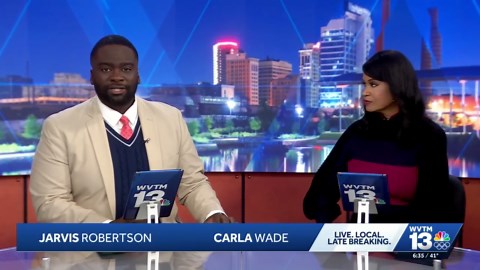 Alabama woman decorates Christmas trees at the White House