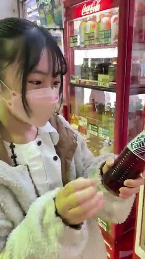 On the contrary, it's innovative✨ I bought Fanta from a Showa retro vending machine 🥤 #Shorts