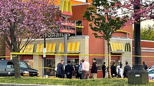 Man shot, killed inside Northeast DC McDonald's; police looking for shooter