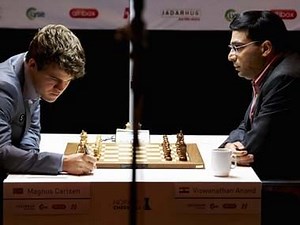 World Chess Championship 2014 (Game 2): Magnus Carlsen defeats Vishwanathan Anand comprehensively