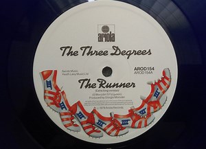 The Three Degrees - The Runner